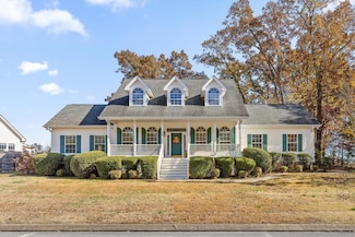 2940 Chimney Lake Cir, Soddy Daisy, TN 37379