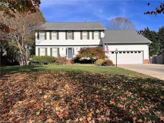 3908 Sandlewood Rd, High Point, NC 27265