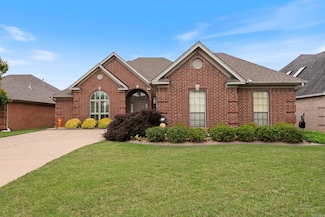 125 Sancerre Dr, Maumelle, AR 72113
