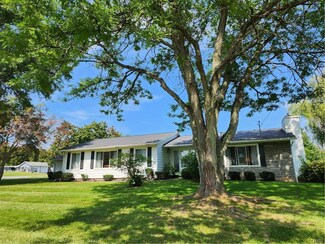2 Devereux Ln, Whitesboro, NY 13492