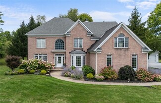 9945 Waterford Trail, Chagrin Falls, OH 44023
