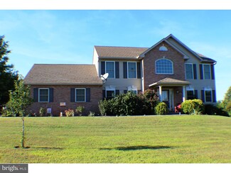 129 Ziegler Rd, Leesport, PA 19533