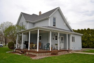 408 2nd Ave SE, Mazeppa, MN 55956