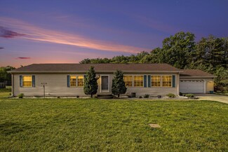 28691 64th Ave, Lawton, MI 49065