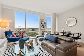 188 Brookline Ave Unit 21B, Boston, MA 02215