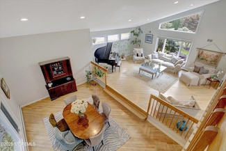 23 Eli Cir, Morganville, NJ 07751