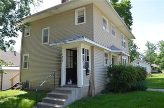 301 S Cherry St, Cameron, MO 64429
