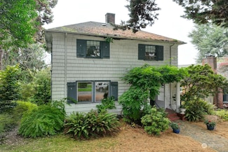 1911 46th Ave SW, Seattle, WA 98116