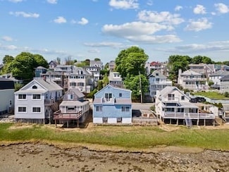 29 Bay St, Hull, MA 02045