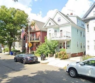 377 Highland Ave Unit 1, Somerville, MA 02144
