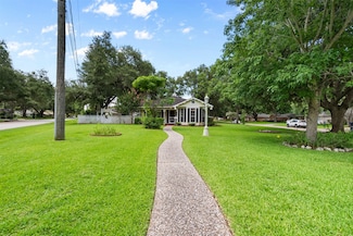 512 Venice St, Sugar Land, TX 77478
