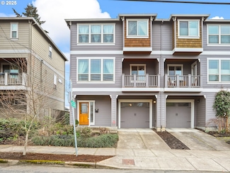714 SE Spokane St, Portland, OR 97202