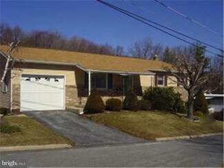 1727 Race St, Ashland, PA 17921