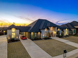 4925 Deerfield Dr, Edmond, OK 73034