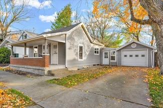 610 Scott St, Bloomington, IL 61701