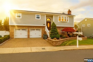 43 Palisade Ave, Westwood, NJ 07675