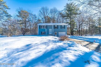 27 Red Coach Trail, Ballston Spa, NY 12020