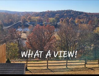 215 Cliff Dr, Branson, MO 65616
