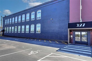 327 Pine St Unit 1022, Pawtucket, RI 02860