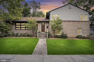 225 S West St, Carlisle, PA 17013