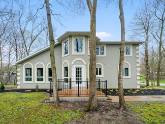 3 Oak Ridge Dr, Newark, IL 60541