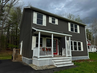 37 Coe St, Auburn, ME 04210