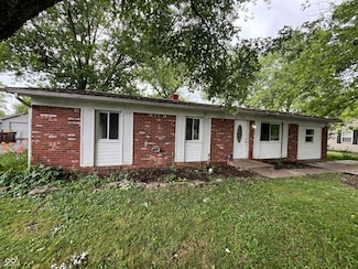 2015 Rosewood Dr, Anderson, IN 46011