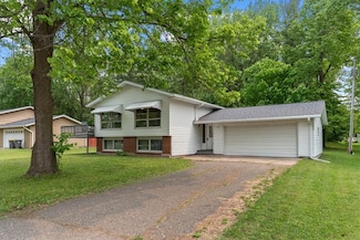 750 6th Ave, Baldwin, WI 54002