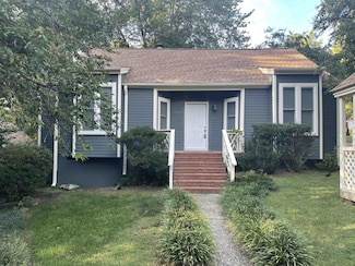 5737 Sentinel Dr, Raleigh, NC 27609