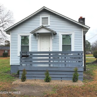 4425 Lee St, Ayden, NC 28513