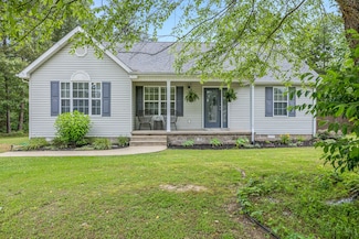 123 Hubbard St, Hohenwald, TN 38462