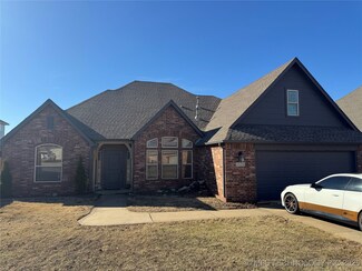 2608 S 12th St, Broken Arrow, OK 74012