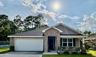 3609 N 7th St, Ocean Springs, MS 39564