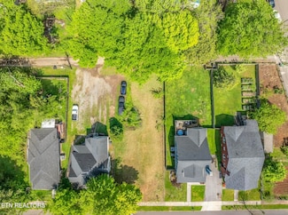 2075 E 5th Ave, Knoxville, TN 37917