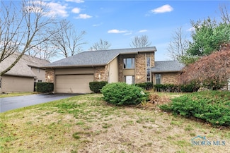 9034 Orchard Lake Rd, Holland, OH 43528