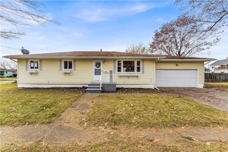 2246 Utica Ave, Lorain, OH 44052