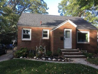 1574 Winchester Dr, Muskegon, MI 49441