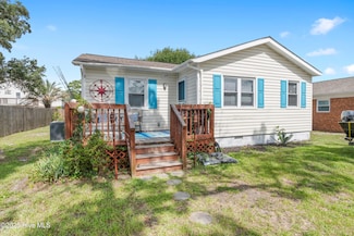 129 NE 31st St, Oak Island, NC 28465