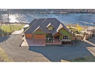 49164 Mckenzie Hwy, Vida, OR 97488