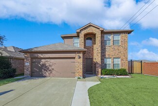 8800 Elk Creek Ln, Fort Worth, TX 76123