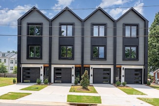 204 Mattoon St, Charlotte, NC 28216
