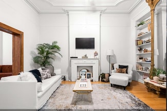 96 Mercer St, Jersey City, NJ 07302