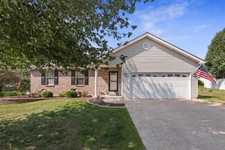 9 Michael Ct, Winfield, MO 63389