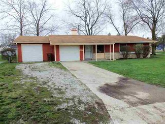 1207 S Peters St, Garrett, IN 46738