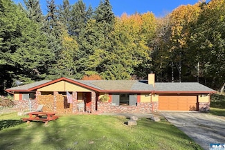 572 Strait View Dr, Port Angeles, WA 98362