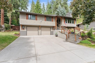 3011 E Fernan Ct, Coeur D Alene, ID 83814