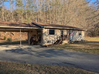 6130 Dry Hollow Rd, Salem, VA 24153