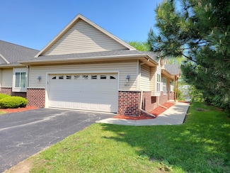 2832 E Somers Ct, Cudahy, WI 53110