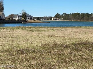 13 Fountain Hill Dr, Contentnea Neck, NC 28530