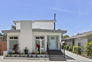 717 Bay Ave, Capitola, CA 95010